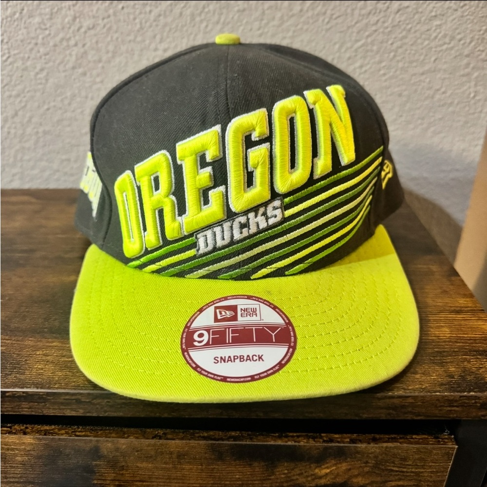 University of Oregon Ducks New Era 9Fifty Snapback Hat Cap NCAA Gray Neon Yellow